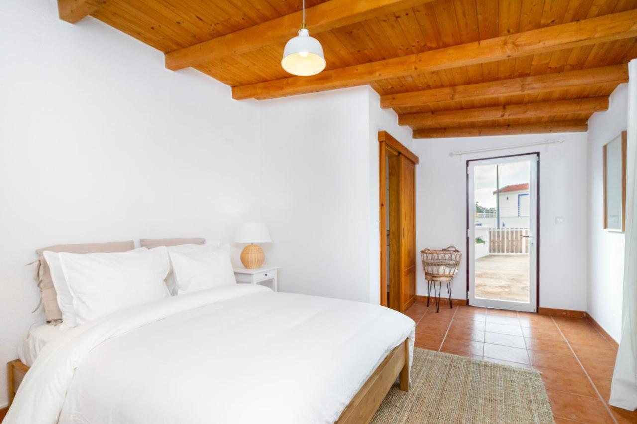 Whome | Family House